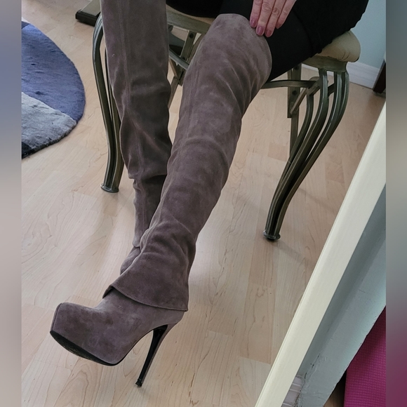 Lezilla Leather Platform Boots ❤️ - Picture 11 of 12